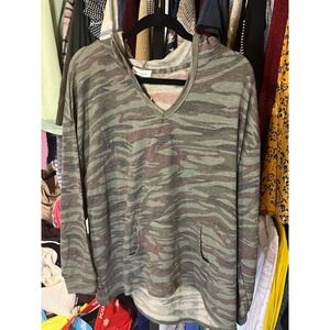 Lovecappella Women's Large Camo Hoodie Pullover Super soft